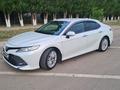 Toyota Camry 2019 годаfor14 700 000 тг. в Астана – фото 2