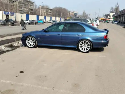 BMW 540 2001 года за 6 200 000 тг. в Алматы – фото 2