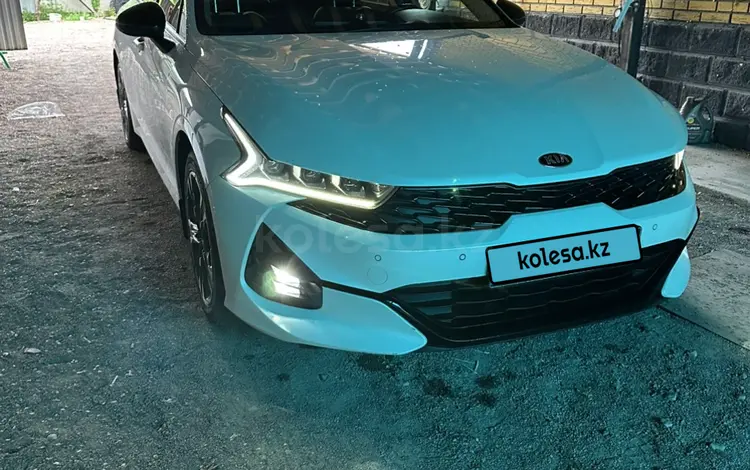 Kia K5 2021 года за 10 300 000 тг. в Алматы