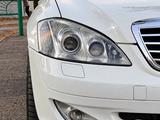 Mercedes-Benz S 500 2007 года за 7 500 000 тг. в Усть-Каменогорск – фото 2