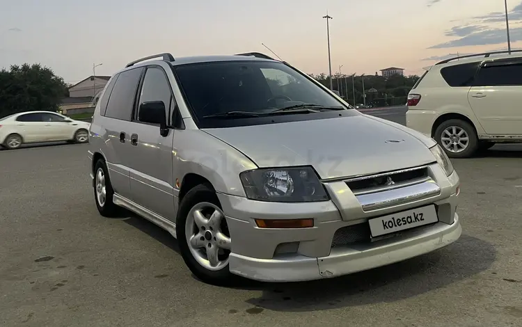 Mitsubishi Space Runner 2001 годаfor3 000 000 тг. в Атырау