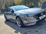 Hyundai Sonata 2022 года за 10 800 000 тг. в Караганда