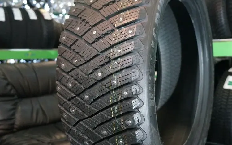 225-40-18 Goodyear Ultragrip Ice Arctic за 87 000 тг. в Алматы