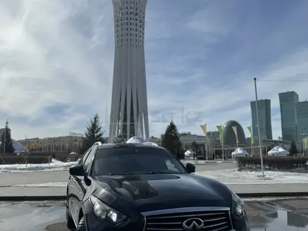 Infiniti FX50 2010 года за 8 400 000 тг. в Астана – фото 2