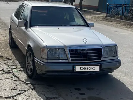 Mercedes-Benz E 280 1995 года за 2 800 000 тг. в Кызылорда – фото 4