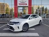 Toyota Camry 2017 года за 12 200 000 тг. в Астана