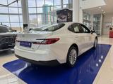 Toyota Camry Elegance 2025 года за 20 790 000 тг. в Атырау – фото 4