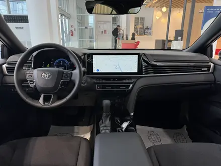 Toyota Camry Elegance 2025 года за 20 790 000 тг. в Атырау – фото 11