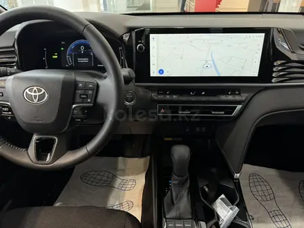 Toyota Camry Elegance 2025 года за 20 790 000 тг. в Атырау – фото 12