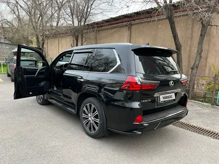 Lexus LX 570 2018 года за 49 800 000 тг. в Алматы – фото 3