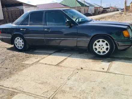 Mercedes-Benz E 230 1992 года за 1 750 000 тг. в Кызылорда – фото 8