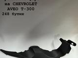Крепление фар на CHEVROLET AVEO T-300 за 100 тг. в Актобе