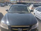 Hyundai Sonata 2006 годаfor4 000 000 тг. в Алматы – фото 2