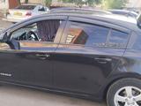 Chevrolet Cruze 2012 года за 3 500 000 тг. в Астана – фото 2