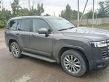 Toyota Land Cruiser 2022 года за 40 700 000 тг. в Уральск – фото 2