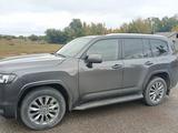 Toyota Land Cruiser 2022 года за 40 700 000 тг. в Уральск – фото 5