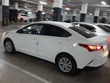 Hyundai Accent 2022 года за 7 700 000 тг. в Астана – фото 3