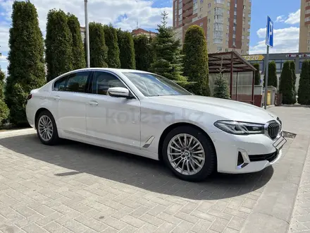 BMW 530 2022 года за 30 300 000 тг. в Москва – фото 3