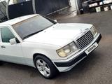 Mercedes-Benz E 260 1989 года за 1 400 000 тг. в Шымкент