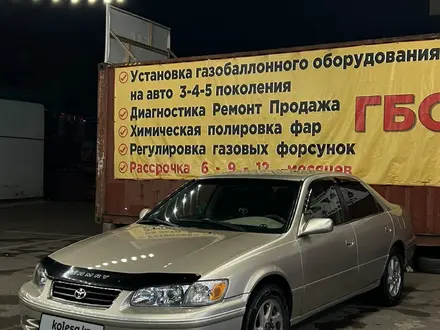 Toyota Camry 2001 года за 3 600 000 тг. в Алматы – фото 2