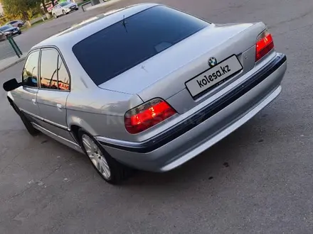 BMW 740 1997 года за 3 999 999 тг. в Алматы – фото 2