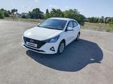 Hyundai Accent 2022 года за 6 800 000 тг. в Актобе