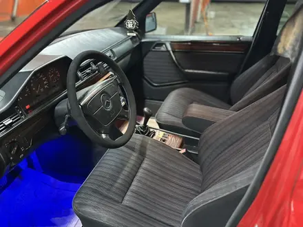 Mercedes-Benz E 230 1991 года за 1 800 000 тг. в Алматы – фото 16