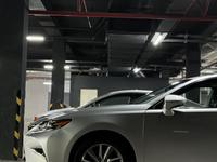 Lexus ES 250 2016 года за 12 500 000 тг. в Алматы