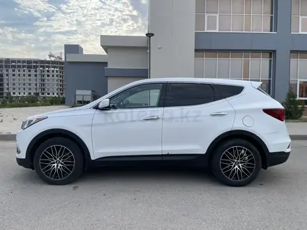 Hyundai Santa Fe 2017 года за 5 800 000 тг. в Актау – фото 4