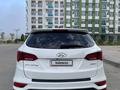 Hyundai Santa Fe 2017 года за 5 800 000 тг. в Актау – фото 2