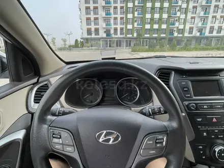 Hyundai Santa Fe 2017 года за 5 800 000 тг. в Актау – фото 6