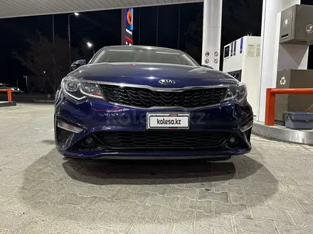 Kia Optima 2019 года за 9 000 000 тг. в Атырау