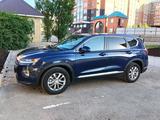 Hyundai Santa Fe 2019 года за 9 000 000 тг. в Актобе