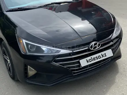 Hyundai Elantra 2018 года за 6 400 000 тг. в Актобе – фото 12