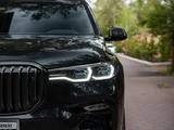 BMW X7 2022 годаүшін55 200 000 тг. в Караганда – фото 2