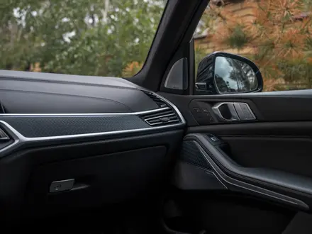BMW X7 2022 года за 55 200 000 тг. в Караганда – фото 31