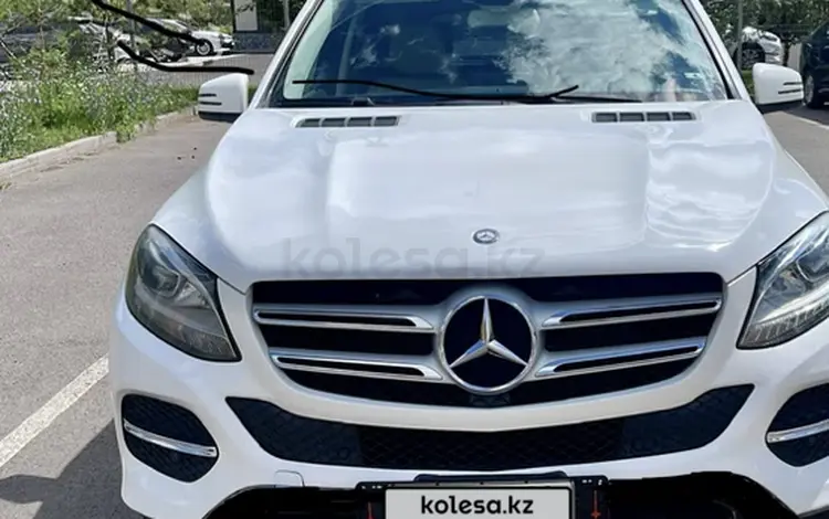 Mercedes-Benz GLE 300 2016 годаfor22 000 000 тг. в Астана