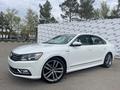 Volkswagen Passat 2016 года за 8 500 000 тг. в Костанай – фото 2