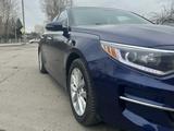 Kia Optima 2017 года за 7 700 000 тг. в Усть-Каменогорск – фото 3