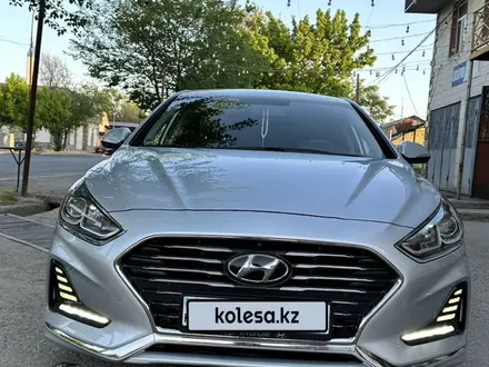 Hyundai Sonata 2017 года за 9 800 000 тг. в Шымкент – фото 4