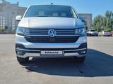 Volkswagen Caravelle 2021 года за 23 900 000 тг. в Костанай – фото 2