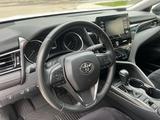 Toyota Camry 2021 года за 13 200 000 тг. в Петропавловск – фото 3