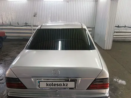 Mercedes-Benz E 260 1992 года за 2 300 000 тг. в Астана – фото 8