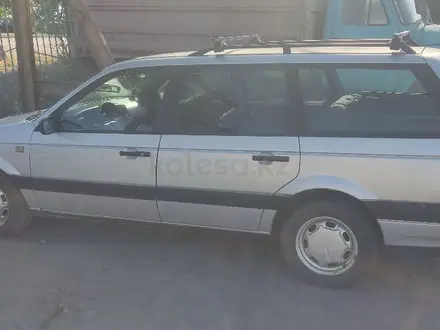 Volkswagen Passat 1991 года за 1 800 000 тг. в Каскелен – фото 3