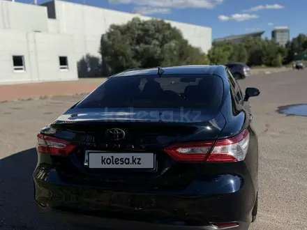 Toyota Camry 2020 года за 11 500 000 тг. в Астана – фото 11