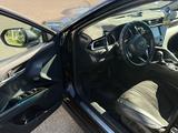 Toyota Camry 2020 годаүшін11 500 000 тг. в Астана – фото 5