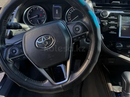 Toyota Camry 2020 года за 11 500 000 тг. в Астана – фото 7