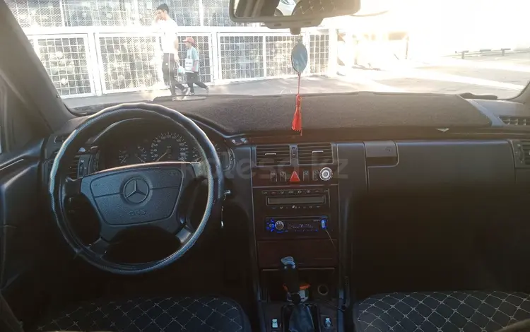 Mercedes-Benz E 230 1996 года за 1 600 000 тг. в Темиртау