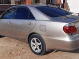 Toyota Camry 2004 года за 5 000 000 тг. в Байконыр – фото 3