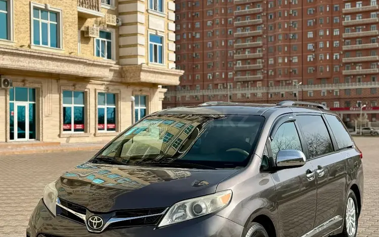 Toyota Sienna 2012 года за 8 000 000 тг. в Актау